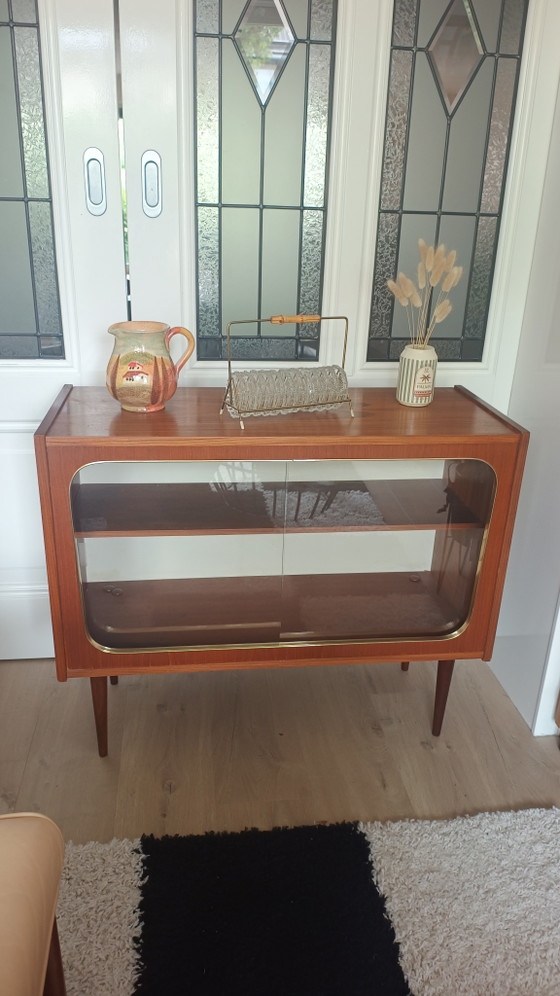 Image 1 of Vintage mid-century vitrinekastje / drankkastje in teak