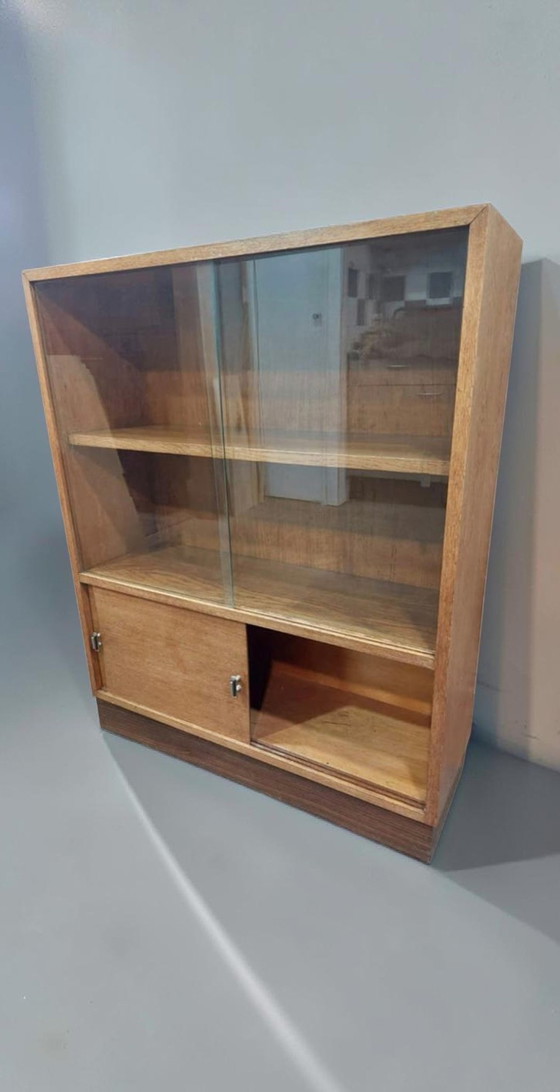 Image 1 of antiek boekenkast jaren '50