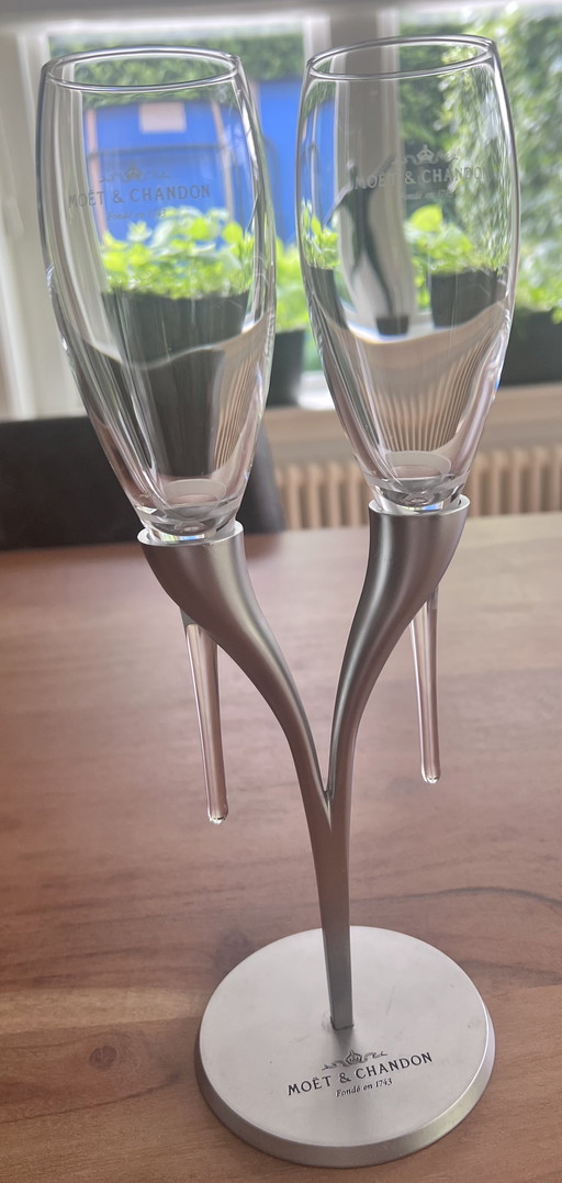 Moët & Chandon champagne flutes/glasses