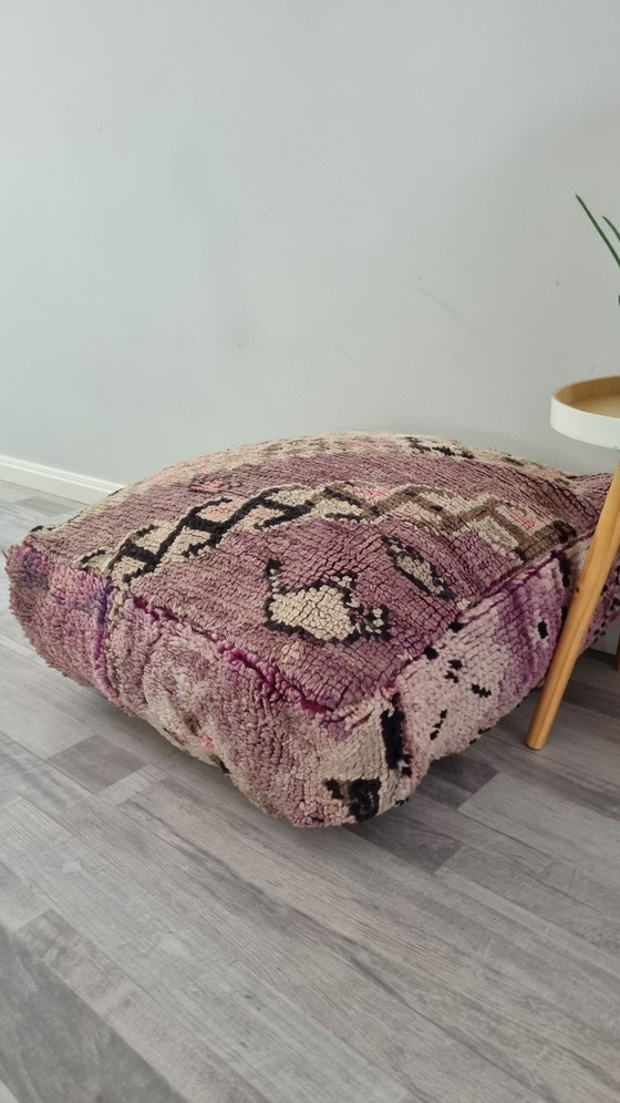 Vintage Berber Pouf – Footstools & poufs, Wool (photo 6 of 9)