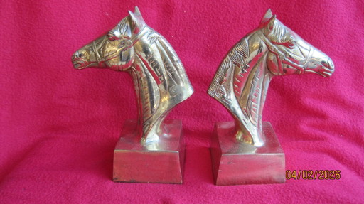 Sujetalibros de bronce dorado