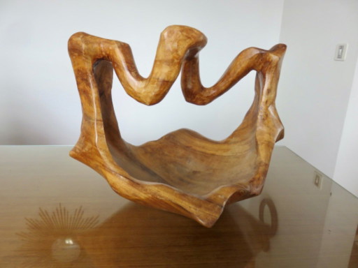Cesta grande o centro de mesa tallado en una sola pieza de madera de olivo, circa 1970, Italia (photo 2 of 14)