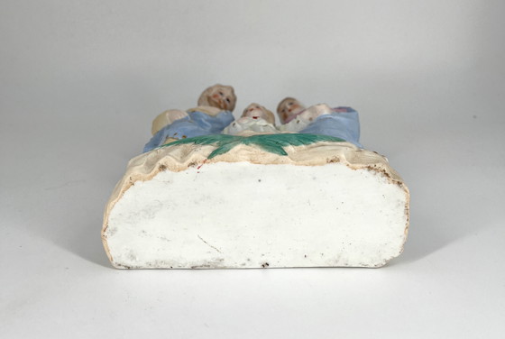 Image 1 of Groupe en porcelaine biscuit ancienne « Sainte Famille » – Sacré-Cœur – vers 1900, Art nouveau