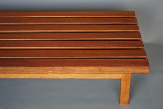 Image 1 of Grote teakhouten lage bank of salontafel uit het midden van de vorige eeuw, jaren 60.