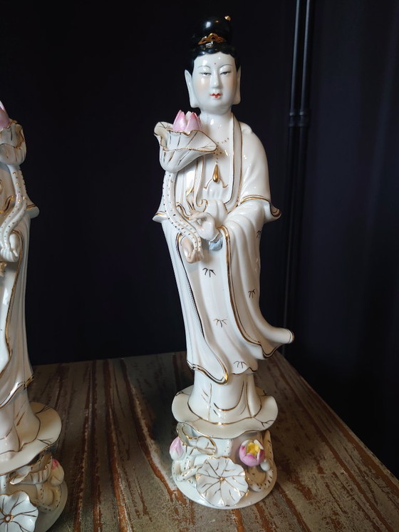 Image 1 of Vintage porcelain statues Guanyin (mirrored)