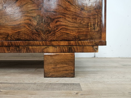 Buffet bas Art Déco en noyer à trois portes, années 1940 – Bois, Klassiek (photo 24 of 27)