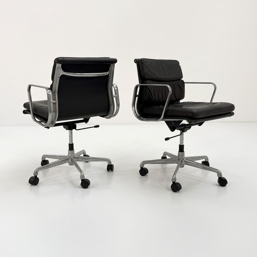 EA217 Soft Pad Leather Desk Chair by Charles & Ray Eames for ICF, 1970s