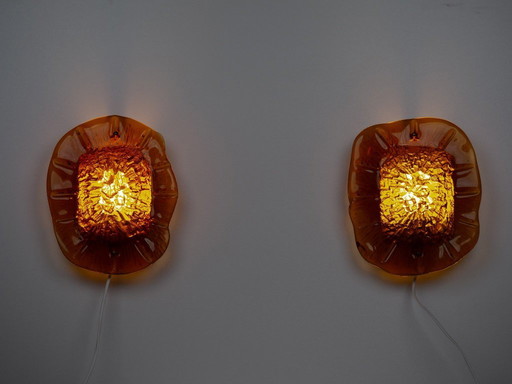 Paire de deux appliques murales danoises à médaillon, par Vitrika, années 1960