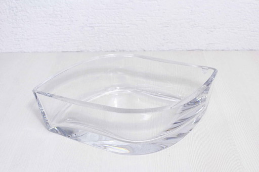 Beautiful Orrefors crystal bowl edited in the 50s / 60s.
