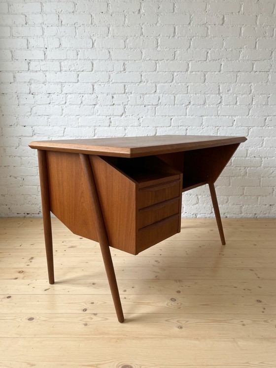 Gunnar Nielsen Teakhouten bureau voor Tibergaard, jaren 60. – Wood (photo 6 of 10)