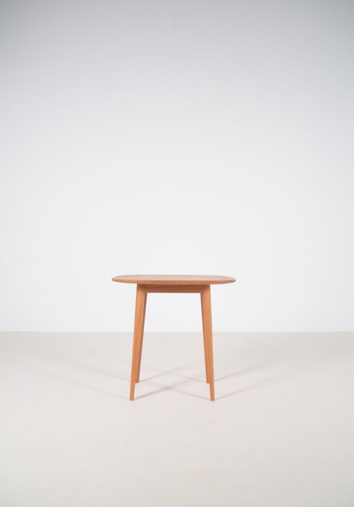 Mesita auxiliar sueca Sparven, diseñada por Carl Malmsten en la década de 1950. – bijzettafels, Wood, Vintage (photo 2 of 8)
