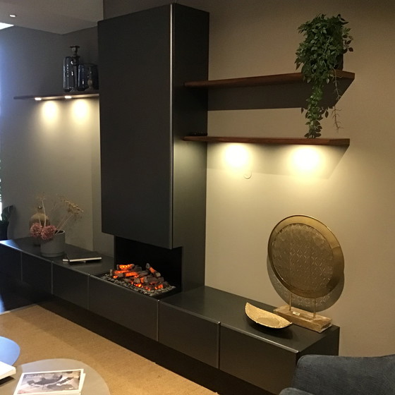 Image 1 of Armario de pared para chimenea Banz