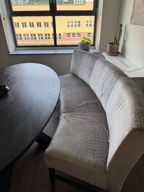 Image 1 of Table de salle à manger ovale, canapé et chaises, 5 couverts (sur mesure)