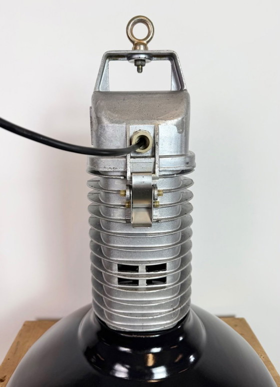 Image 1 of Grote industriële hanglamp van zwart emaille van Philips, jaren 60.