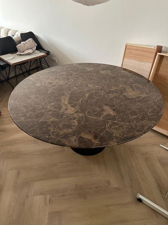 Image 1 of Table de salle à manger ronde en marbre (150 cm) - Studio Moda