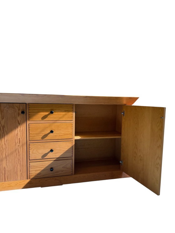 Image 1 of Buffet postmoderne en pin vintage