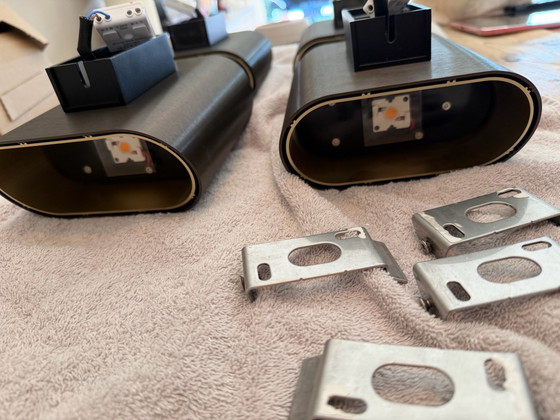Aplique de pared exclusivo Modular Lighting Instruments Duell (1 pieza) – Aluminio (photo 3 of 5)