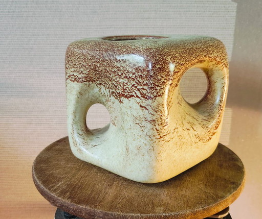 Bertoncello chimney vase, designed by Roberto Rigon – vazen, Ceramic