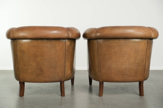 2x Grand Fauteuil Club Robuste en Cuir de Mouton Vintage avec une Belle Patine – Leather (photo 3 of 14)