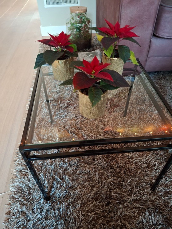 Image 1 of table d'appoint pleine de charme