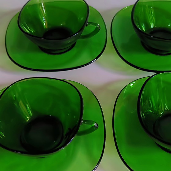 Image 1 of Tazze da caffè e piattini vintage verde smeraldo in vetro