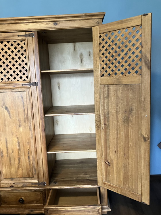 Image 1 of Cabinet mexicain