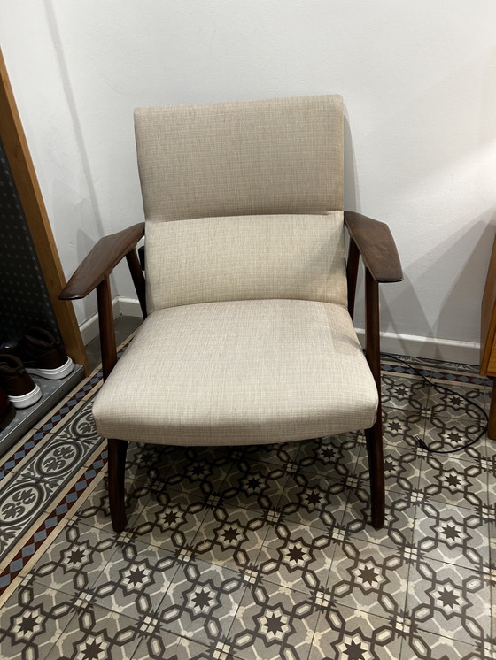 Image 1 of Set 2 vintage Deens design fauteuils uit de jaren ’60  Teakhout. Dames en herenmodel. Opnieuw gestoffeerd.