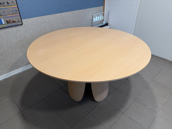 Image 1 of Bolia | Peyote Eettafel | Witgepigmenteerd Gelakt Eiken | Ø 140 cm | 1 stuk