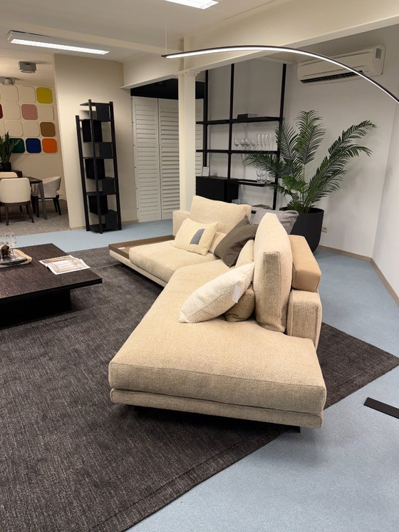 Image 1 of Molteni	- Octave Lounge