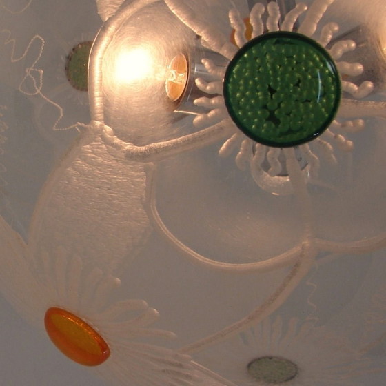 Image 1 of Lámpara colgante de metacrilato de la era espacial, pieza rara, con grabados florales | ca. 1955-1965