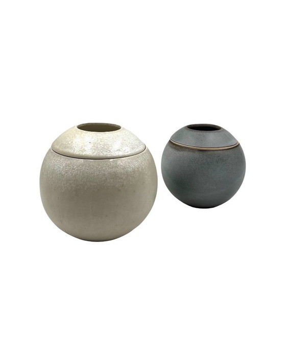 Image 1 of Set van 2 bolvormige aardewerken vazen ​​in mid-century modern stijl, Franco Bucci Italië ca. 1970