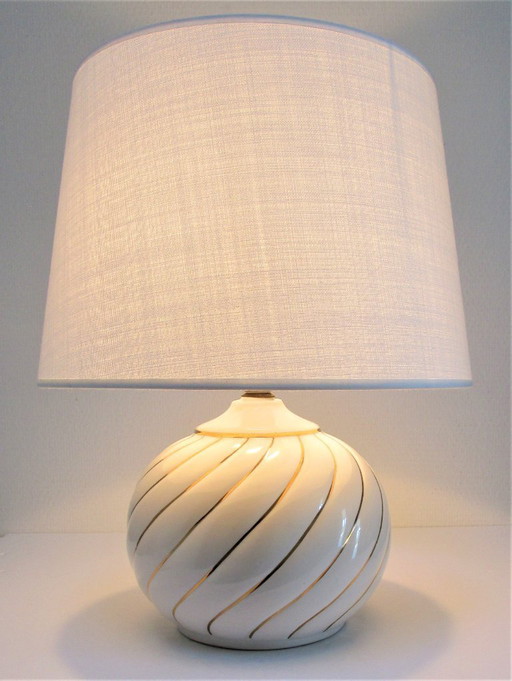 white and gold ceramic lamp by DLG Tommaso Barbie