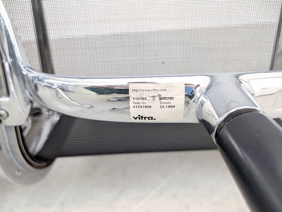 Image 1 of Set van 2 Vitra EA108 bureaustoelen, Charles Ray Eames mesh design