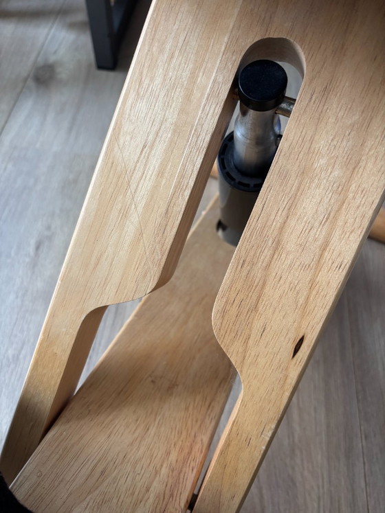Image 1 of Sgabello ergonomico per inginocchiarsi