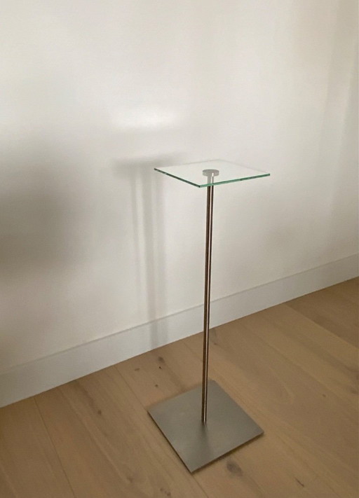 Table d'appoint design pour un seul verre