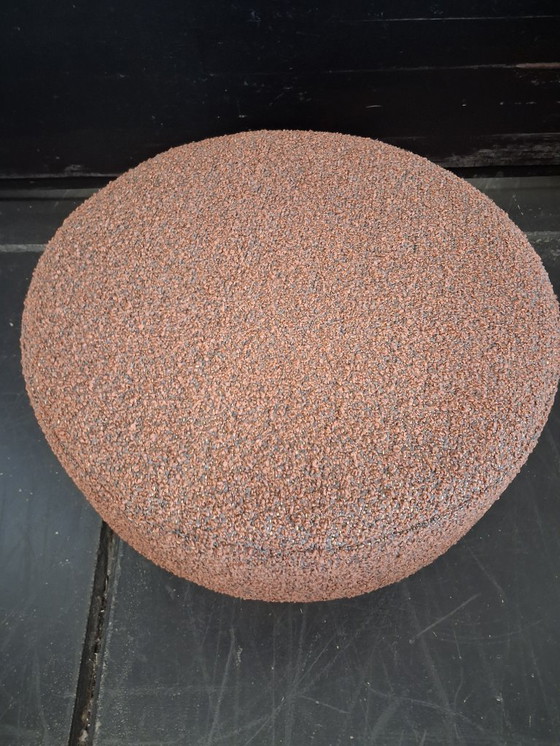 Image 1 of Dalí Pouf