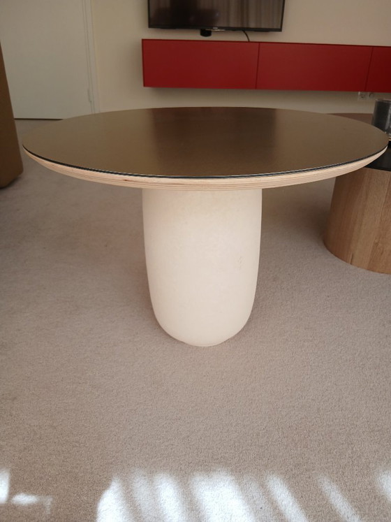 Image 1 of Table basse avec base en céramique et plateau en Alupanel (Pièce unique)