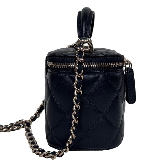 Chanel Vanity – Crossbody bags, Lambskin (photo 9 of 11)
