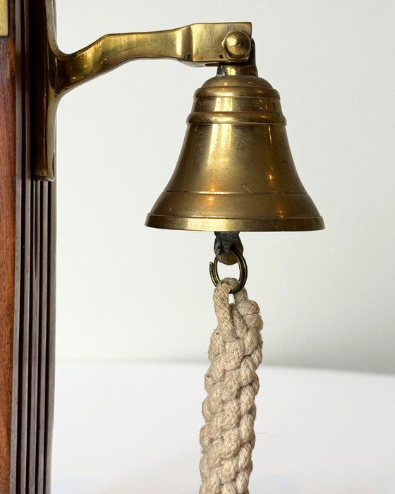 Image 1 of Sujetalibros de teca y latón con estética náutica