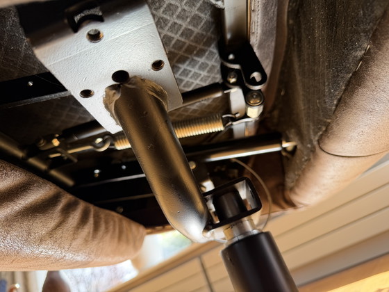 Image 1 of Prominente verstelbare draaifauteuil donkerbruin suède-look