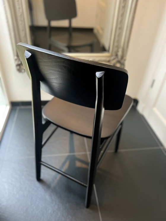 Image 1 of Skandinavischer Design-Stuhl Schwarz