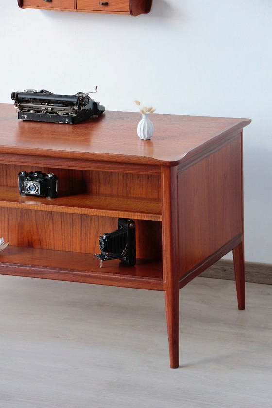 Image 1 of Svend Aage Madsen Schreibtisch: Teak & dänisches Design (HP Hansen)