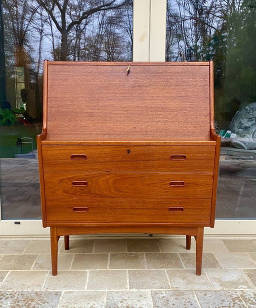 Secrétaire / bureau danois modèle 37 par Arne Wahl Iversen pour Vinde Møbelfabrik – Années 60.