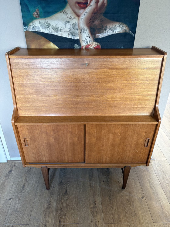 Image 1 of secrétaire vintage milieu du siècle