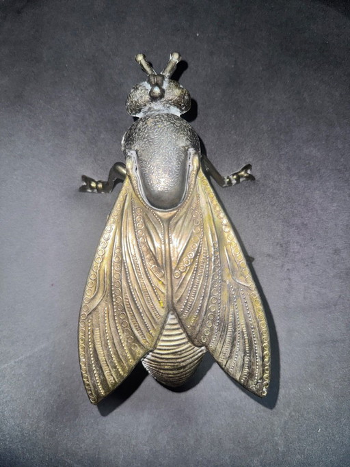 Cenicero vintage con forma de mosca