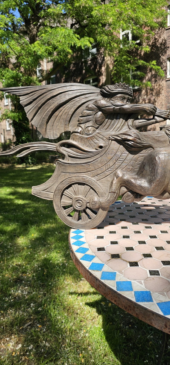 Image 1 of Gran relieve antiguo de madera tallada: carro romano y caballos (siglo XIX, 115 cm)