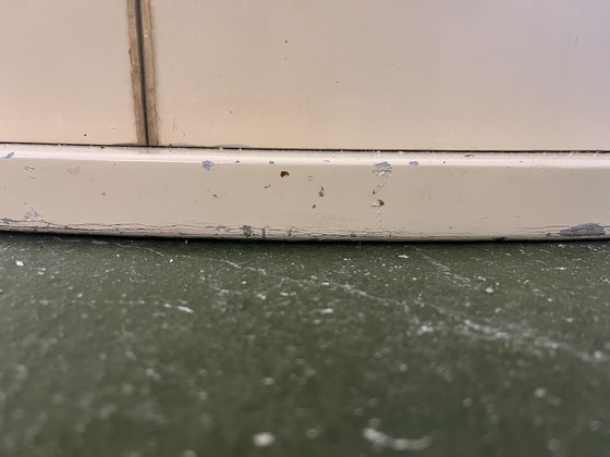 Image 1 of Tavolo da pranzo ovale laccato