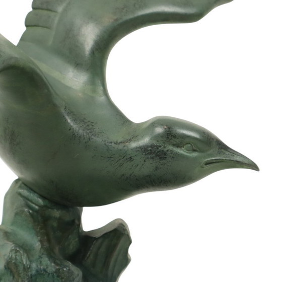 Image 1 of Sculpture Art Déco représentant une mouette sur socle en marbre