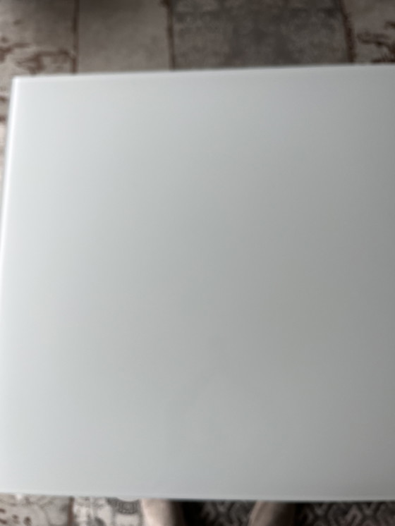 Image 1 of Tavolino da caffè bianco Karat