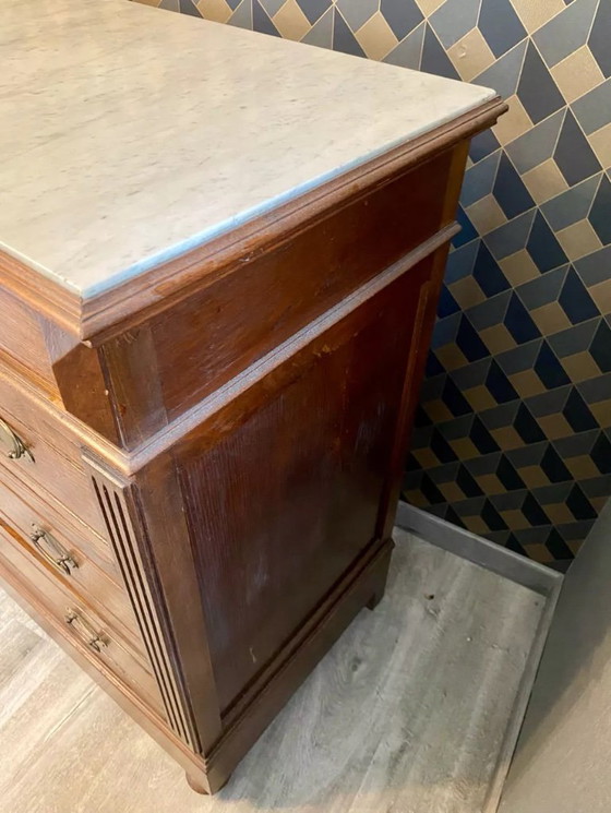 Image 1 of Cassettiera antica Luigi Filippo con 4 cassetti e piano in marmo bianco